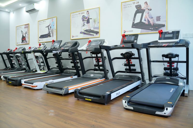 Máy chạy bộ Tech Fitness hiện đang được phân phối độc quyền chính hãng tại Tài Phát Sport - Bình Thuận.