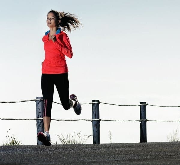 Tư thế chạy bộ đúng cách giúp tăng cường thể lực