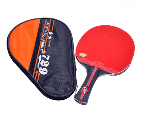Nên vệ sinh mặt vợt bóng bàn thường xuyên để tăng bộ bền cho sản phẩm.