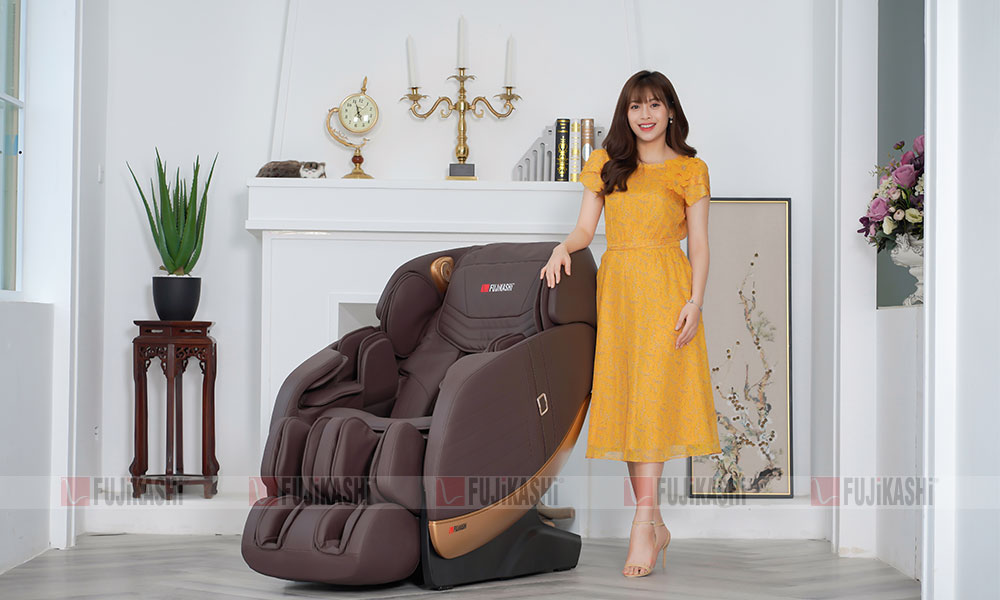 Ghế massage toàn thân Fujikashi FJ-4200 có các chế độ massage tự động cho bạn thoải mái lựa chọn.