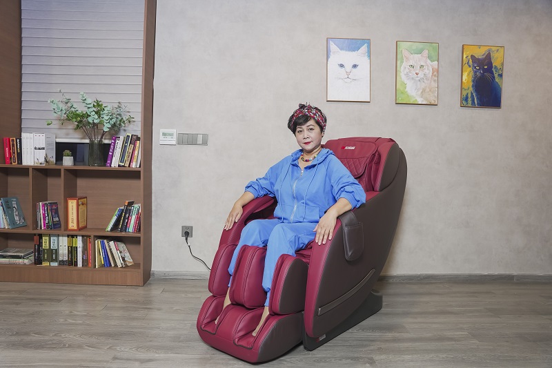 Fujikashi FJ-4000 là dòng sản phẩm ghế massage gia đình với mức giá tốt.