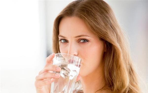Luôn cung cấp đủ nước uống để bảo vệ sức khoẻ.