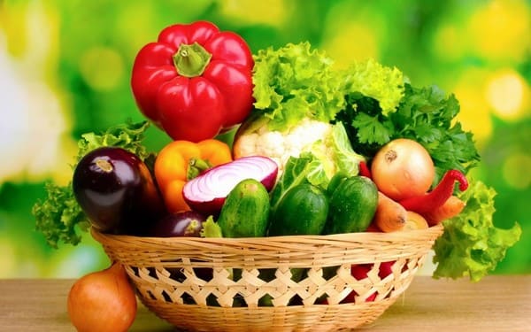 Chế độ dinh dưỡng phù hợp, cân bằng được rau củ quả và các chất dinh dưỡng khác