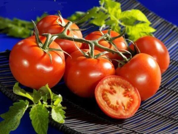 Cà chua rất có ích cho việc giảm cân