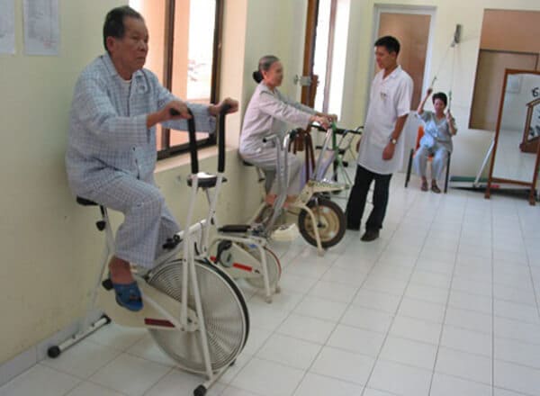 Xe đạp tập một phương pháp trị liệu vật lý được ứng dụng nhiều trong y học.