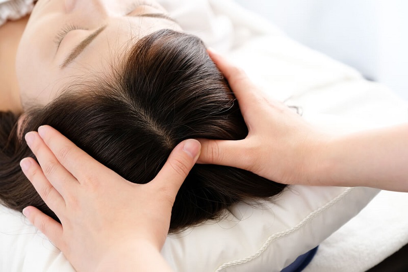 5 lợi ích của massage đầu bạn cần biết